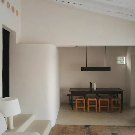 Aire House