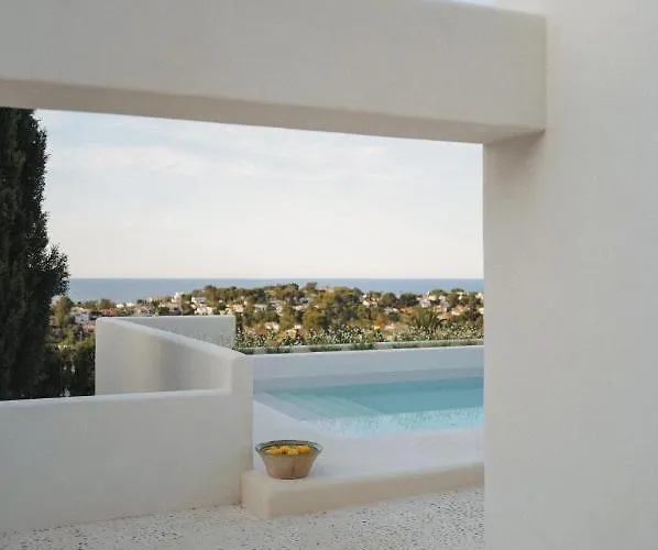 Aire House * دينايا