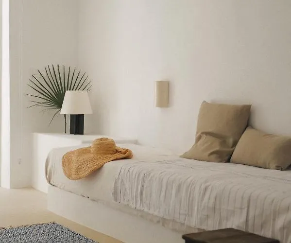 Aire House * دينايا